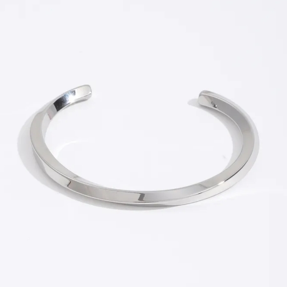 Silver twisted open cuff - Picture 2 of 2